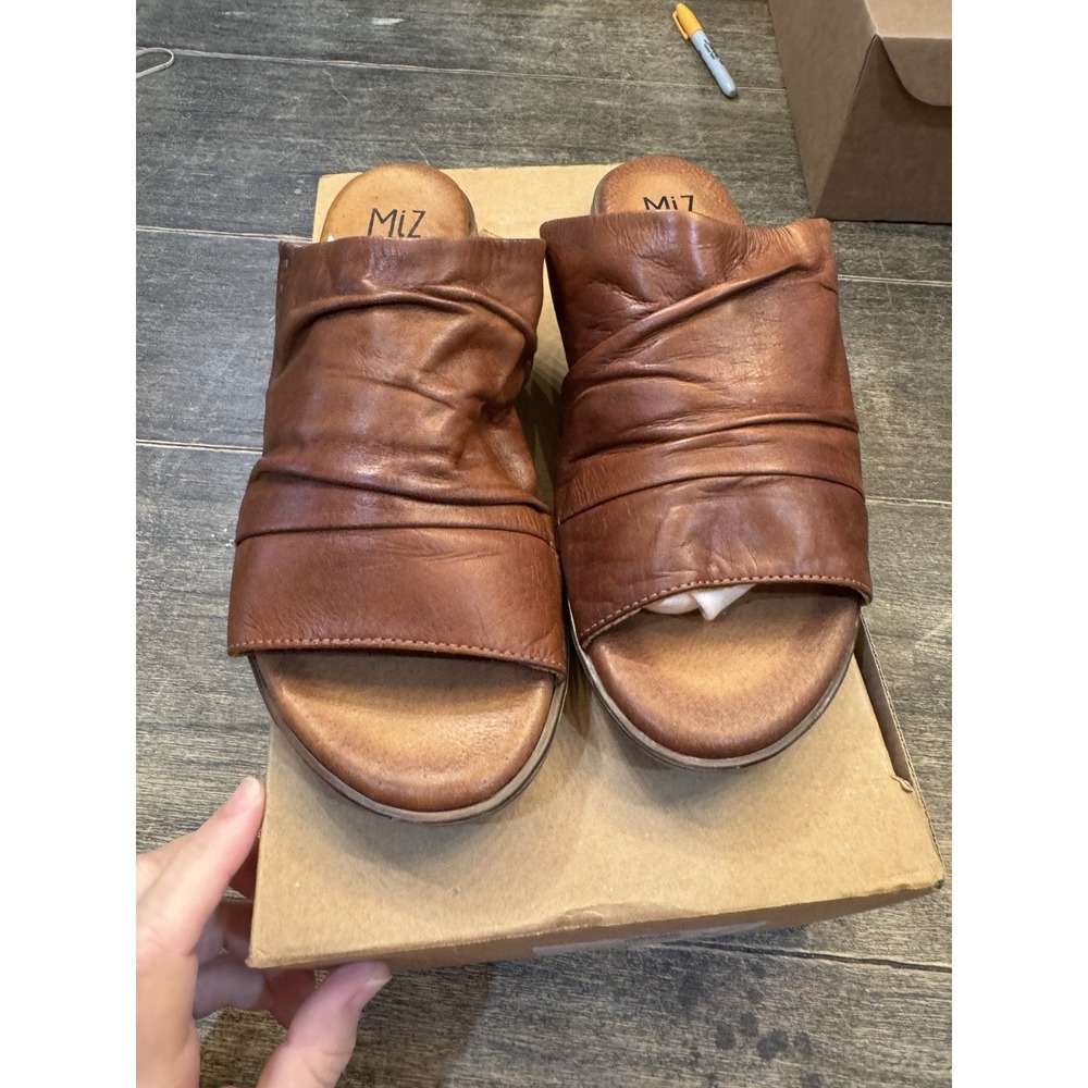 Miz Mooz Dandelion leather slide sandals in brandy Size 9 Wide - Picture 4 of 9